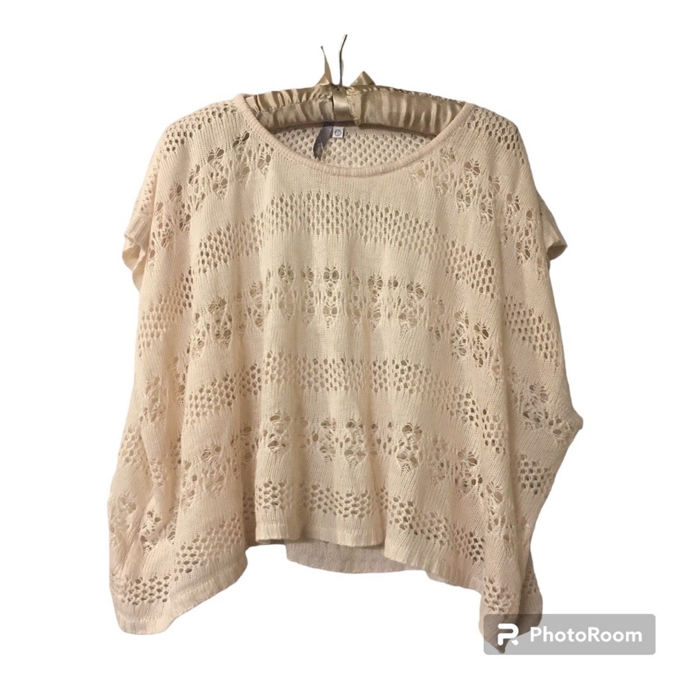 ORB Free to be  Sweater  Poncho Shrug bohemian Style Size Os